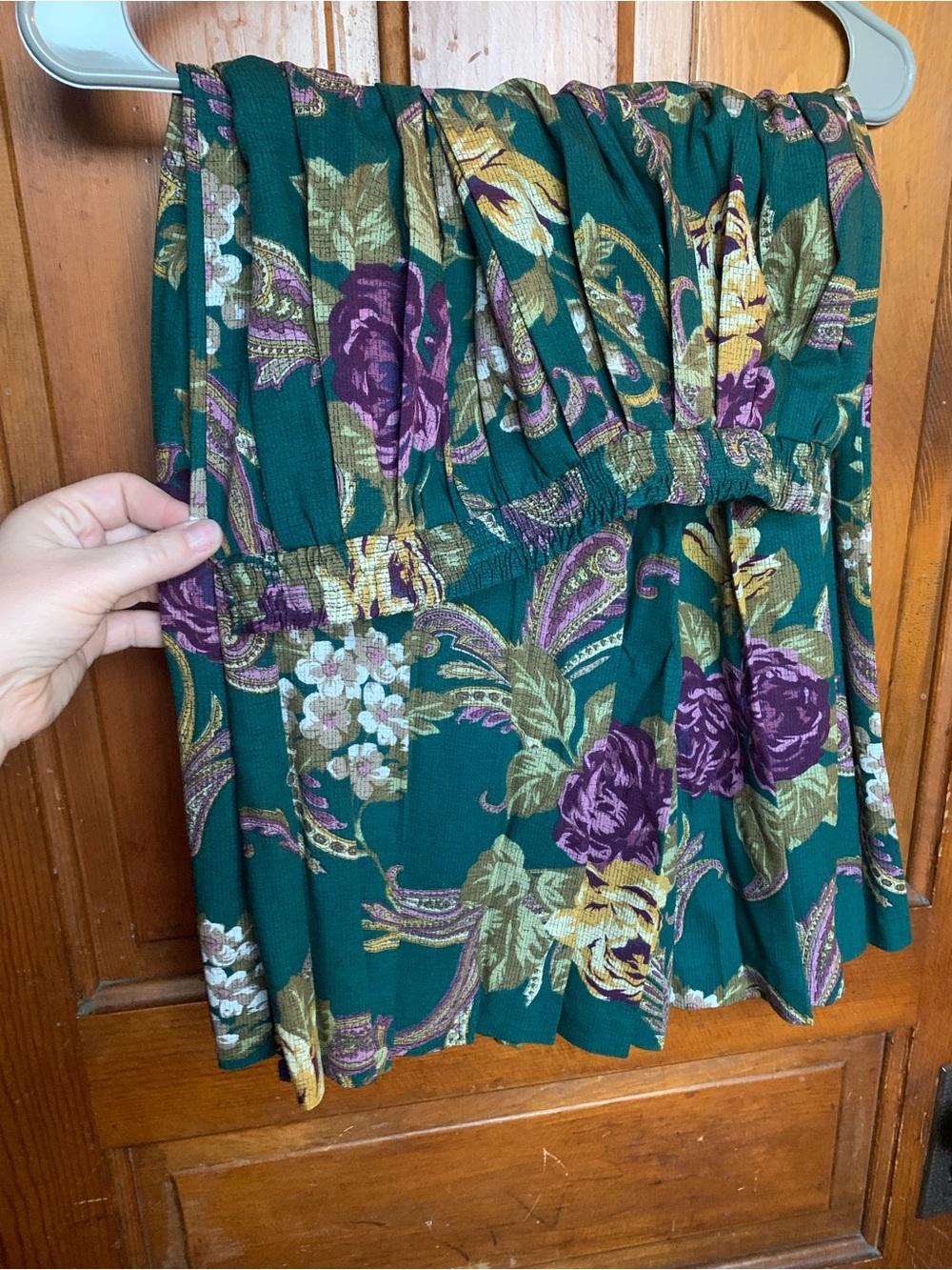 Vintage Women’s Green Floral Pleated Skirt